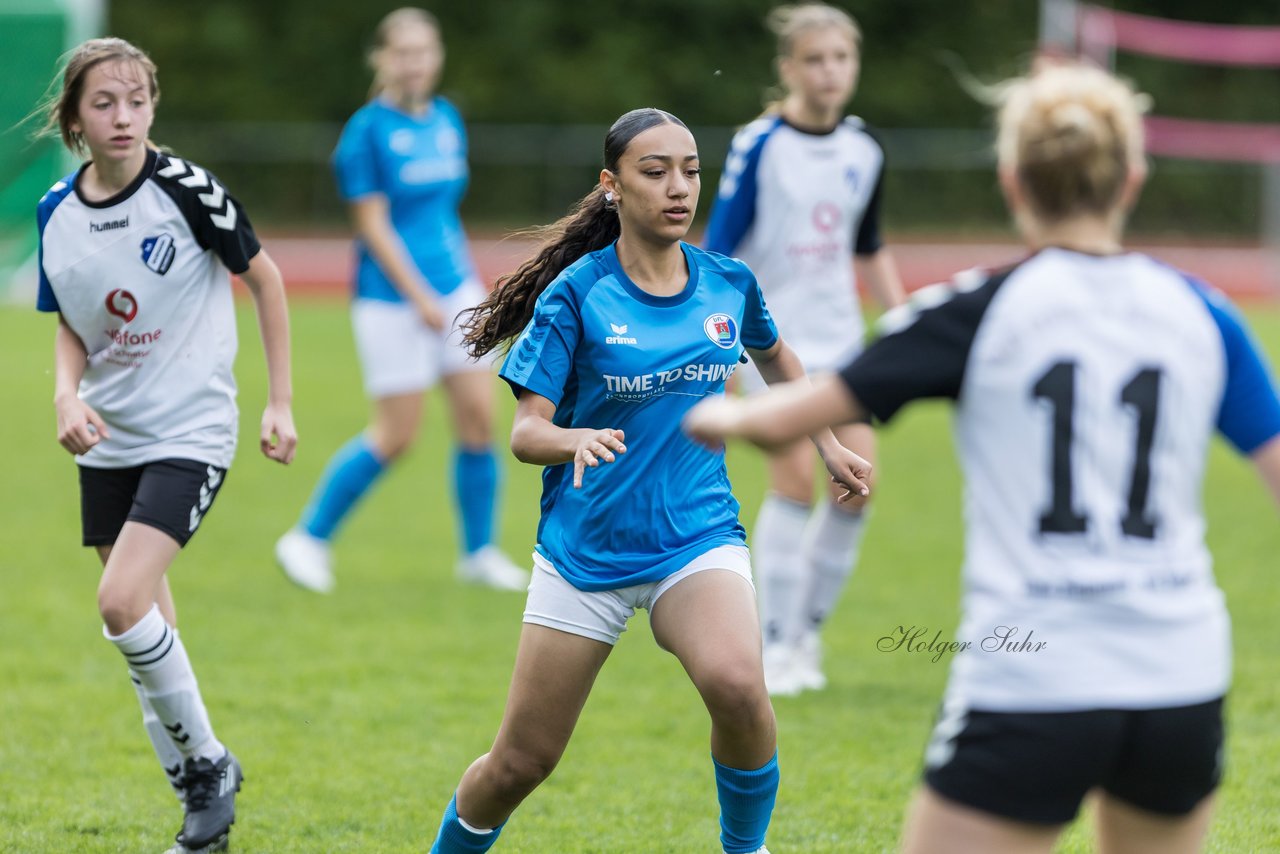 Bild 370 - wBJ VfL Pinneberg - Germania Schnelsen : Ergebnis: 15:1